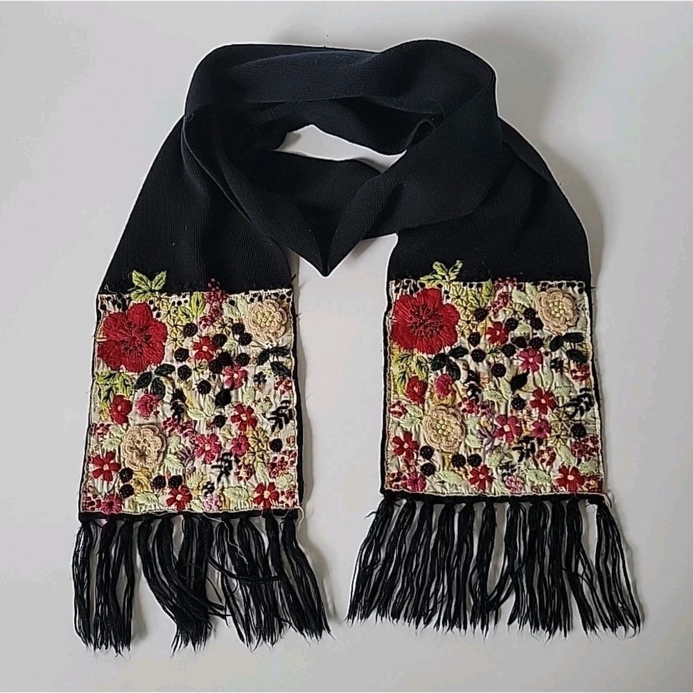 Vintage Wet Seal Fringed Scarf Black Knit Embroidered Flowers Beaded Chic Hippie - Picture 3 of 11